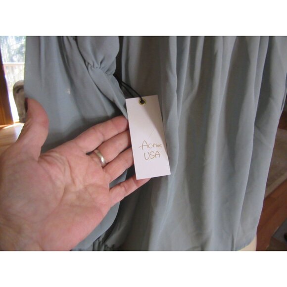 New w Tags Active USA Sage Green Off-Shoulder Peasant Style Blouse Large - Picture 7 of 8